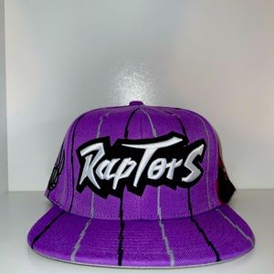 Toronto Raptors Mitchell & Ness Hardwood Classics SnapBack